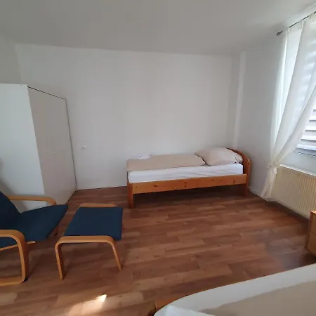 Privatunterkunft Helles An Der Uniklinik - Zweibettzimmer Mit Balkon Mainz