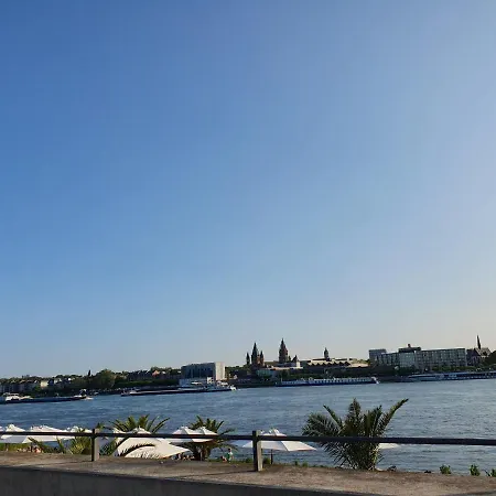 Helles An Der Uniklinik - Zweibettzimmer Mit Balkon Privatunterkunft *