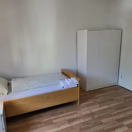 Privatunterkunft Helles An Der Uniklinik - Zweibettzimmer Mit Balkon Mainz